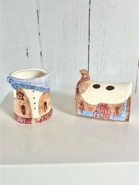Vintage Ceramic Western Cowboy Saddle Toothbrush Holder & Cup Bathroom Set